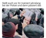 poliei.jpg